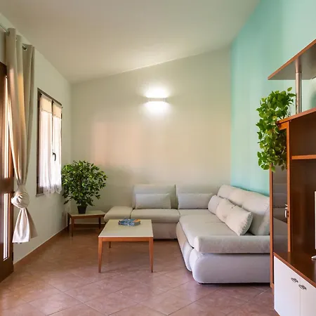 Holiday home Casa Shanti - 5 Minuti Dalla Con Piscina Condominiale