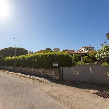 Casa Shanti - 5 Minuti Dalla Con Piscina Condominiale * סנטה קתרינה