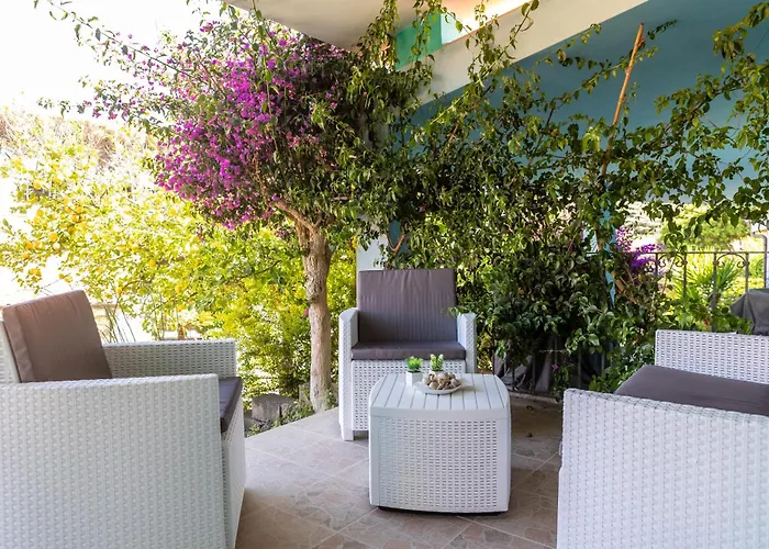 Casa Shanti - 5 Minuti Dalla Con Piscina Condominiale 圣卡塔林纳